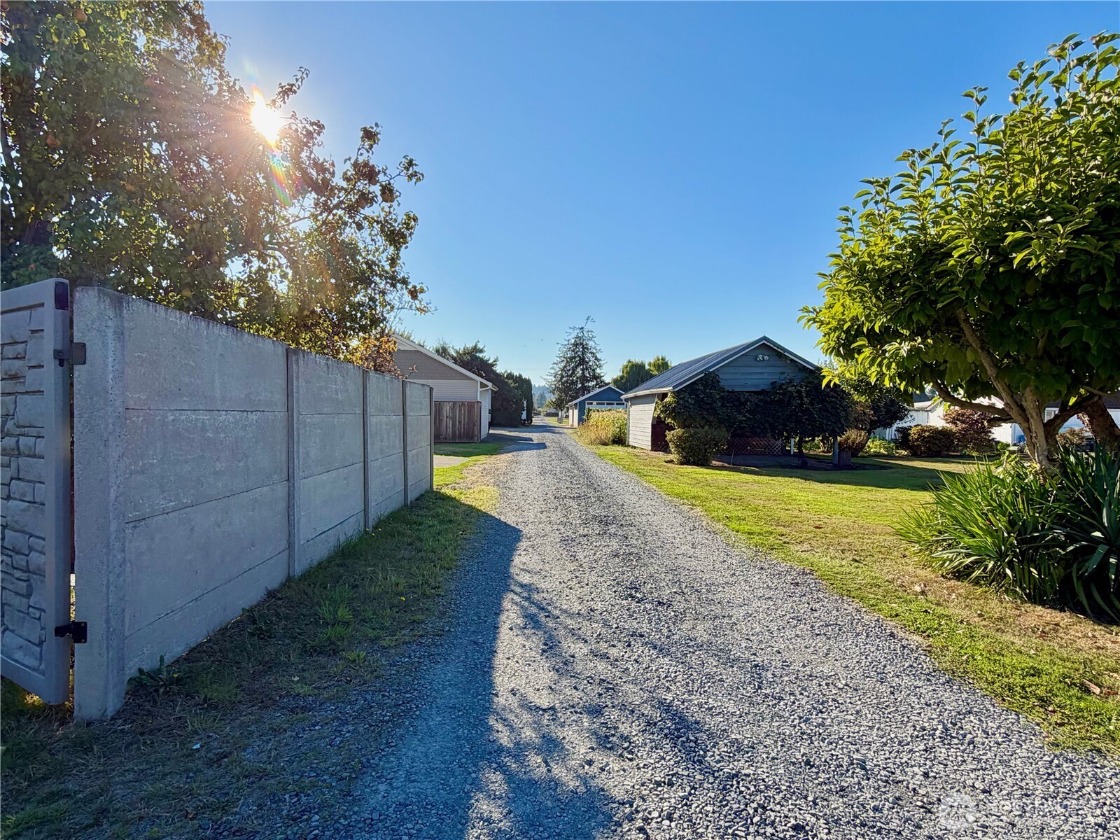 927 7th Avenue Property Photo 23