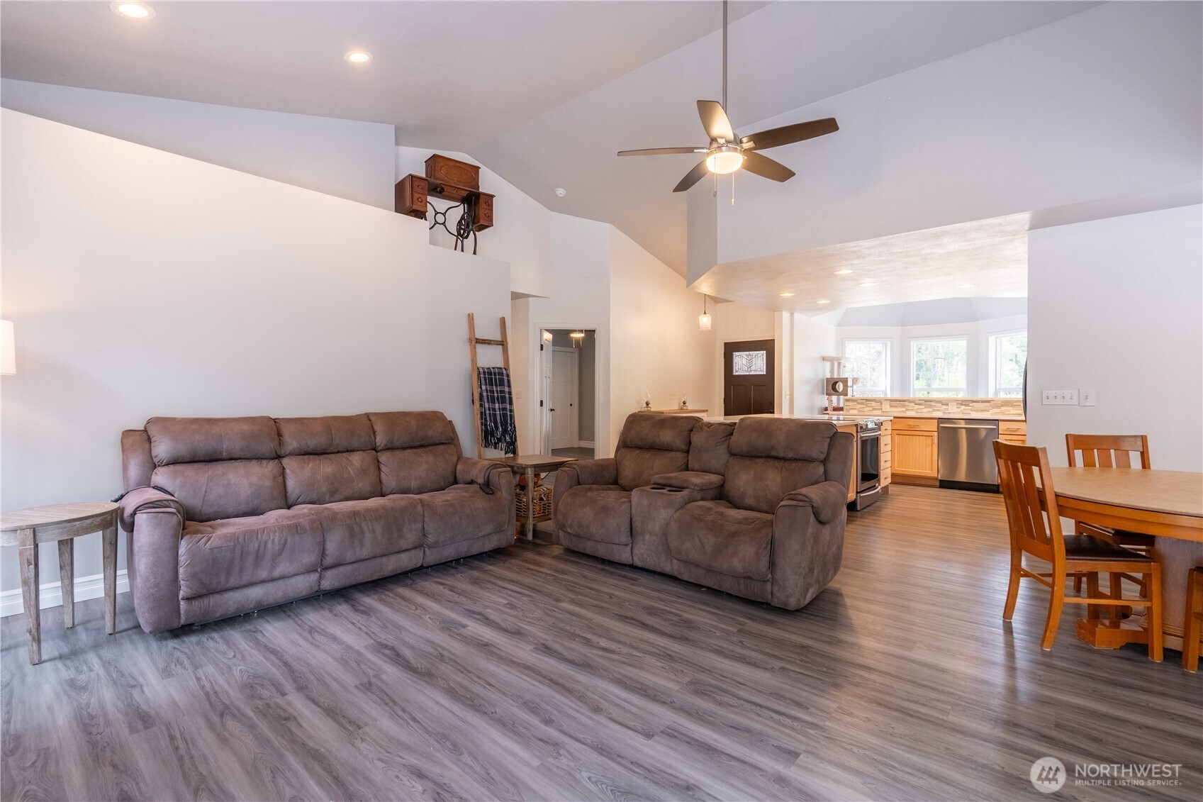5512 331st Street Property Photo 12