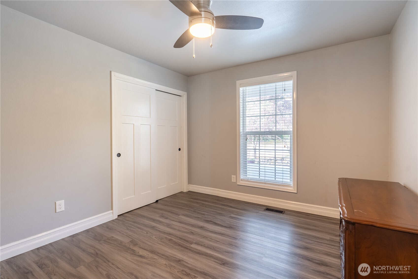 5512 331st Street Property Photo 17