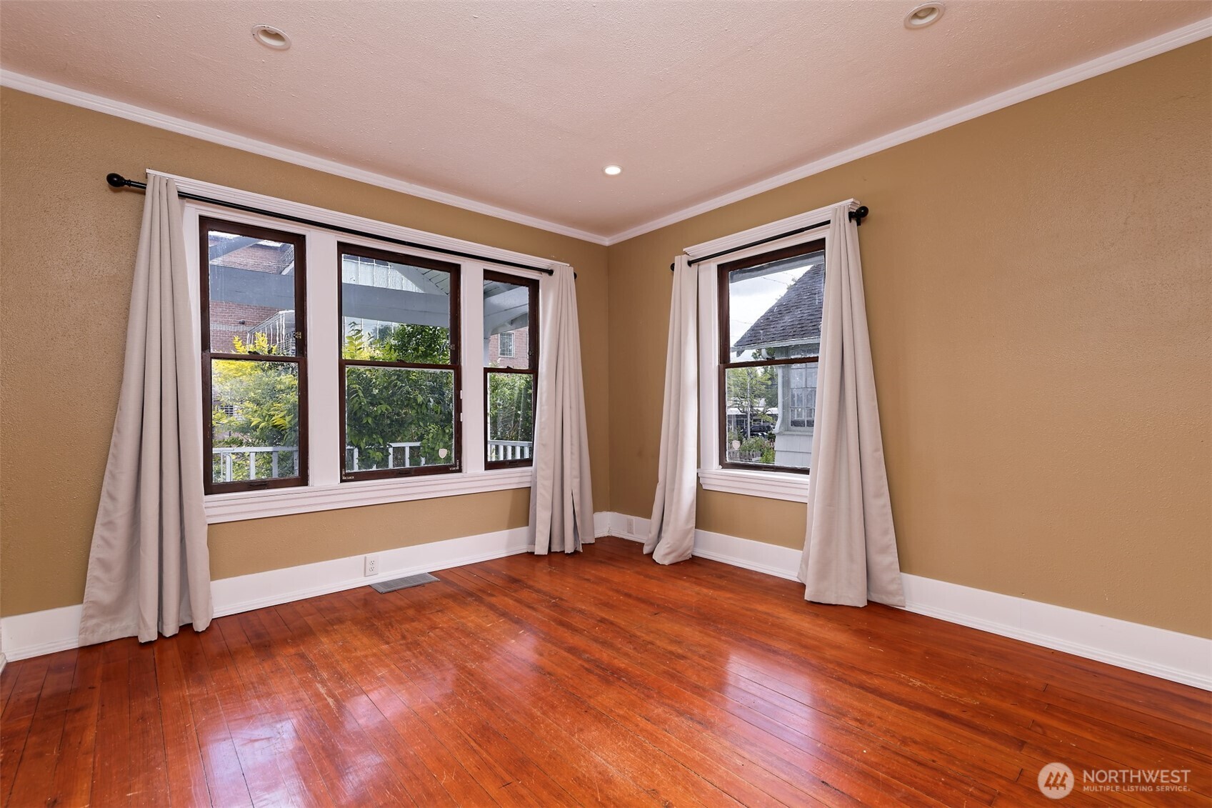 803 Jefferson Street Property Photo 13