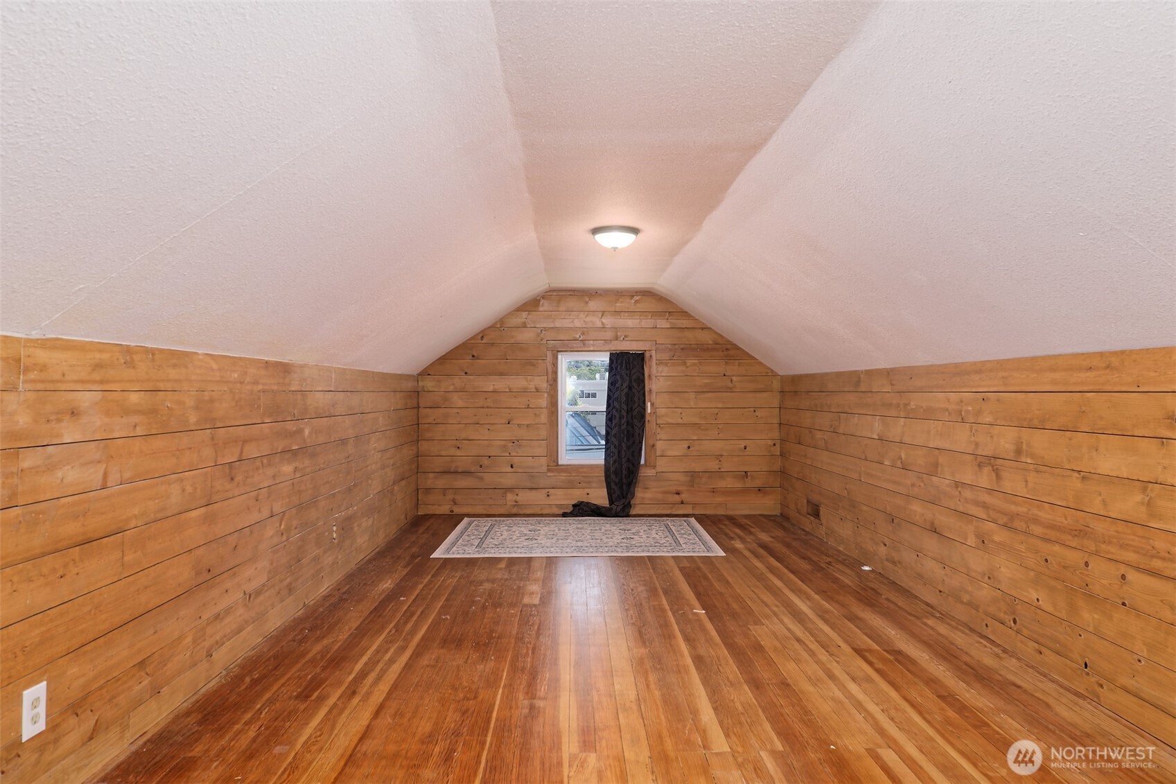 803 Jefferson Street Property Photo 14