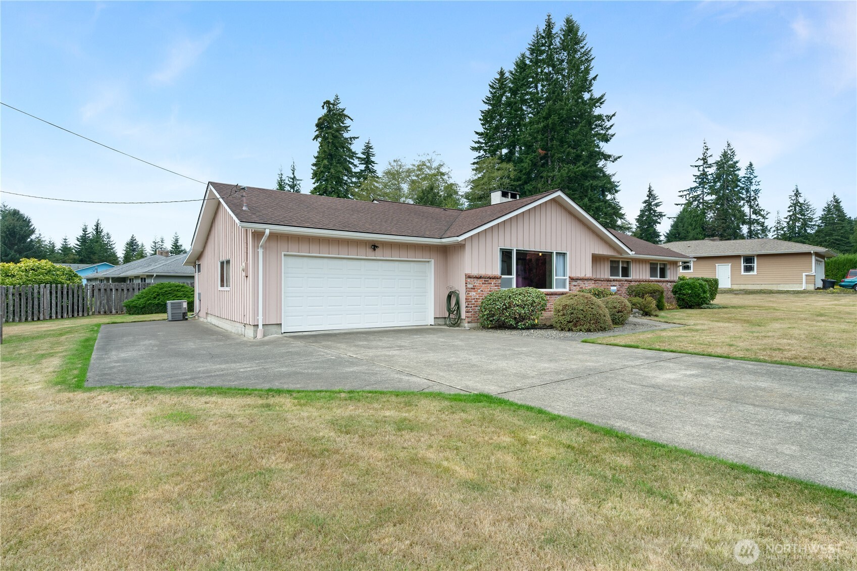 523 Carl Way Property Photo 27