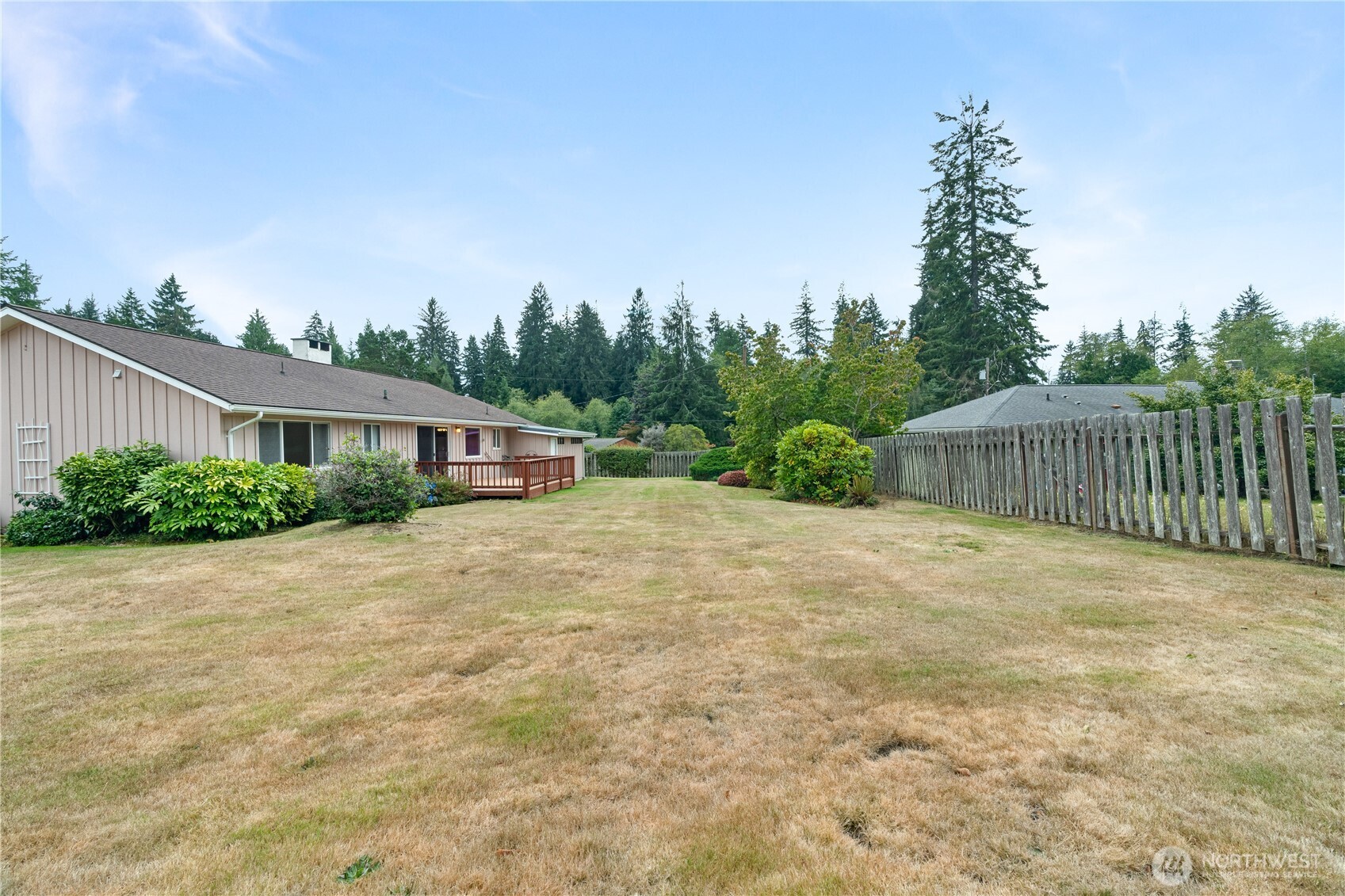 523 Carl Way Property Photo 32
