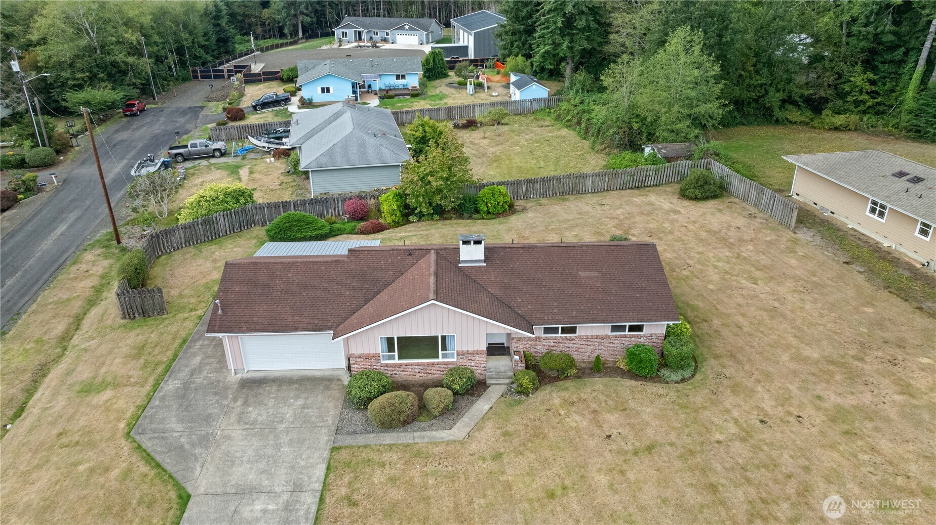 523 Carl Way Property Photo 36