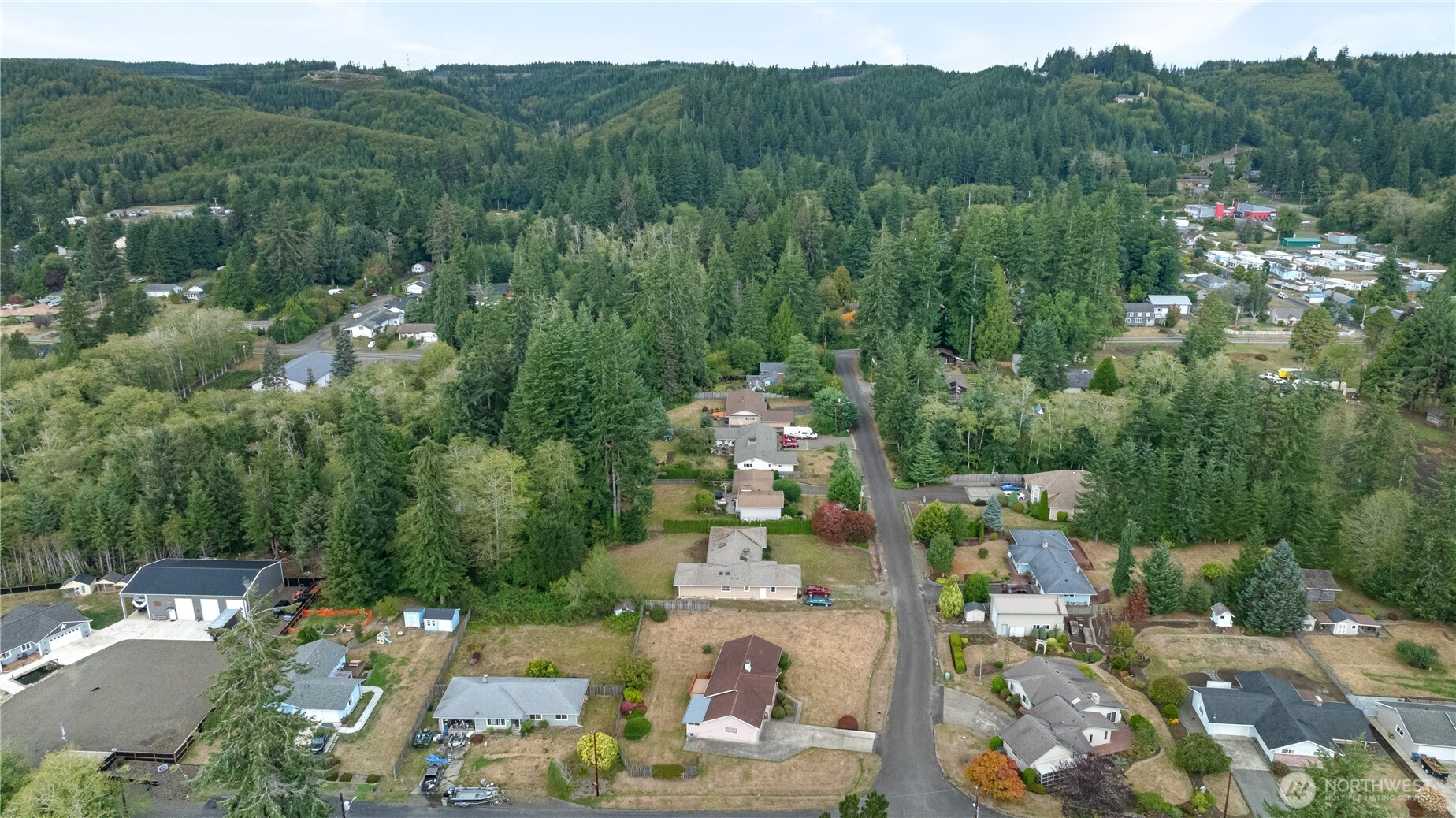 523 Carl Way Property Photo 38