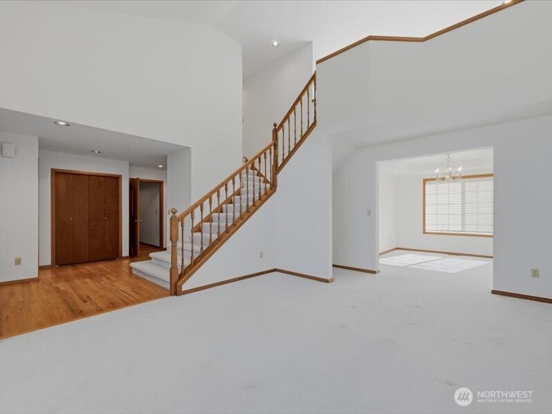 7926 N 9 Street Property Photo 4
