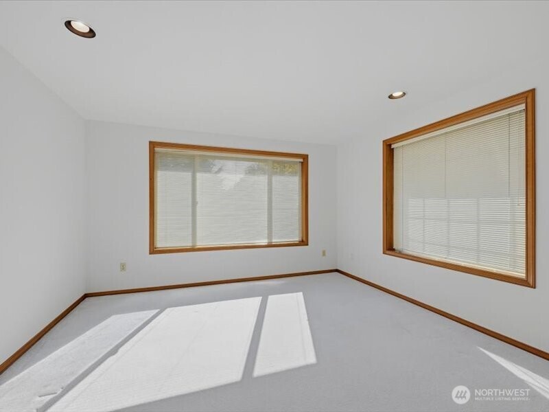 7926 N 9 Street Property Photo 19