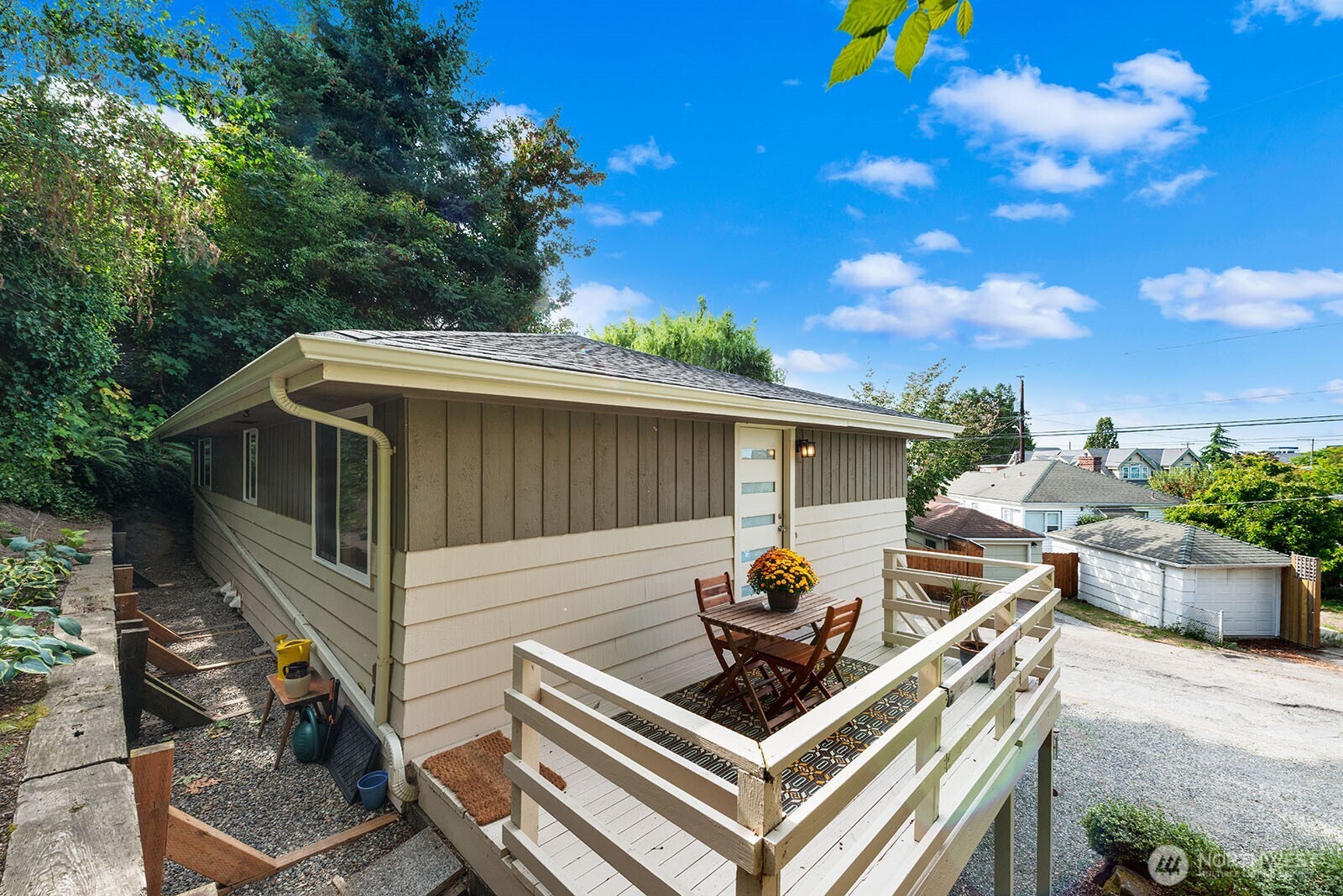 5625 Sw Teig Place Property Photo 3