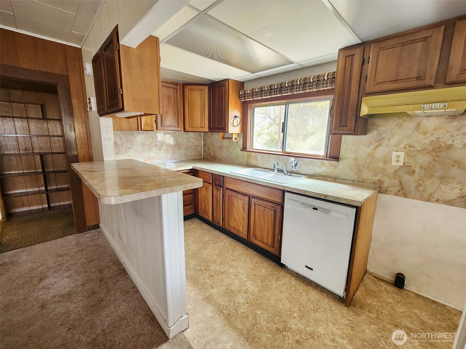 103 W Oak Street Property Photo 3