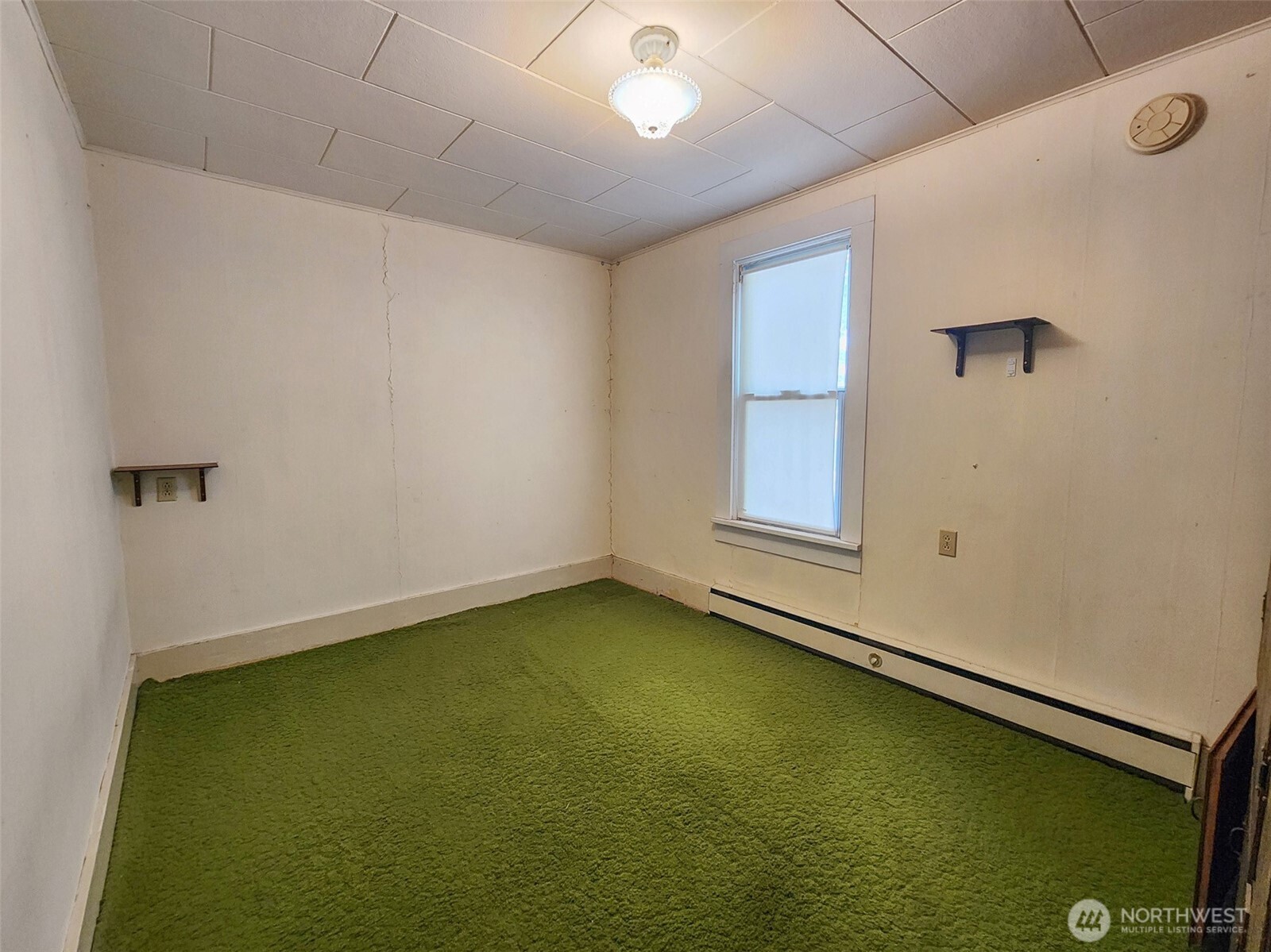 103 W Oak Street Property Photo 7