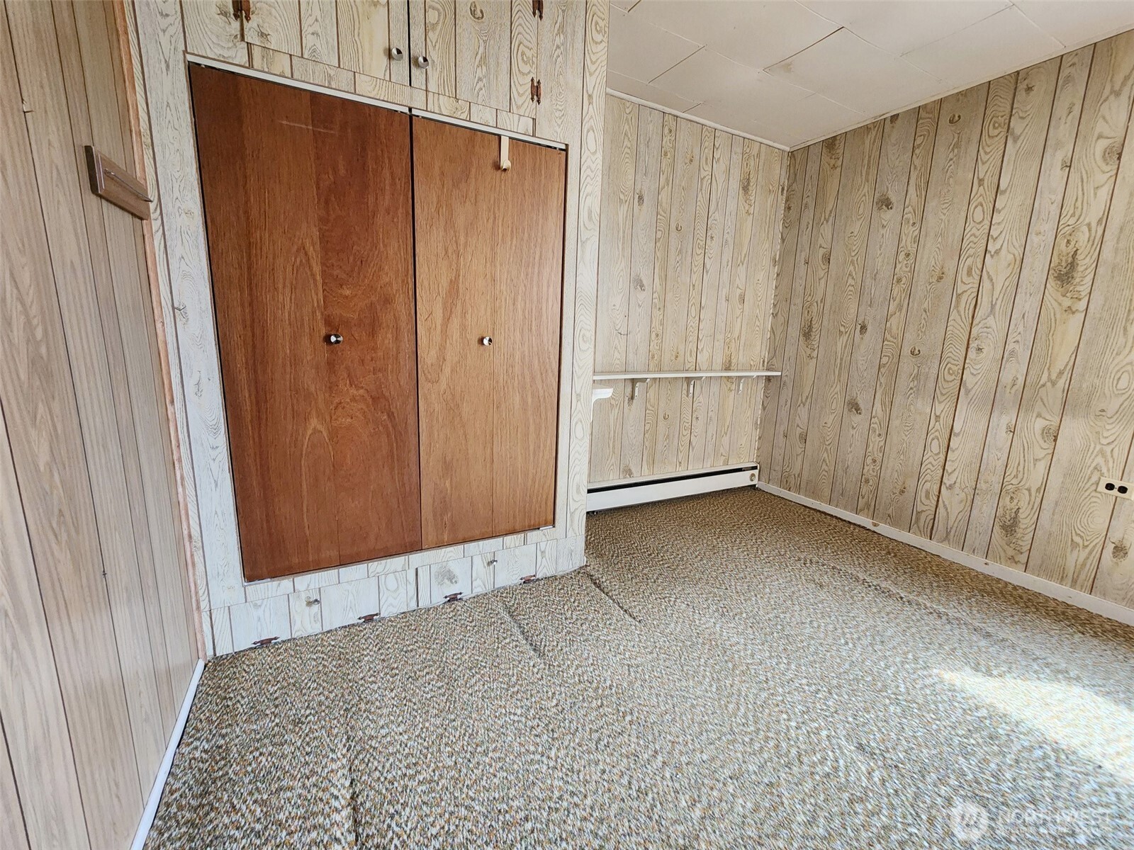103 W Oak Street Property Photo 9