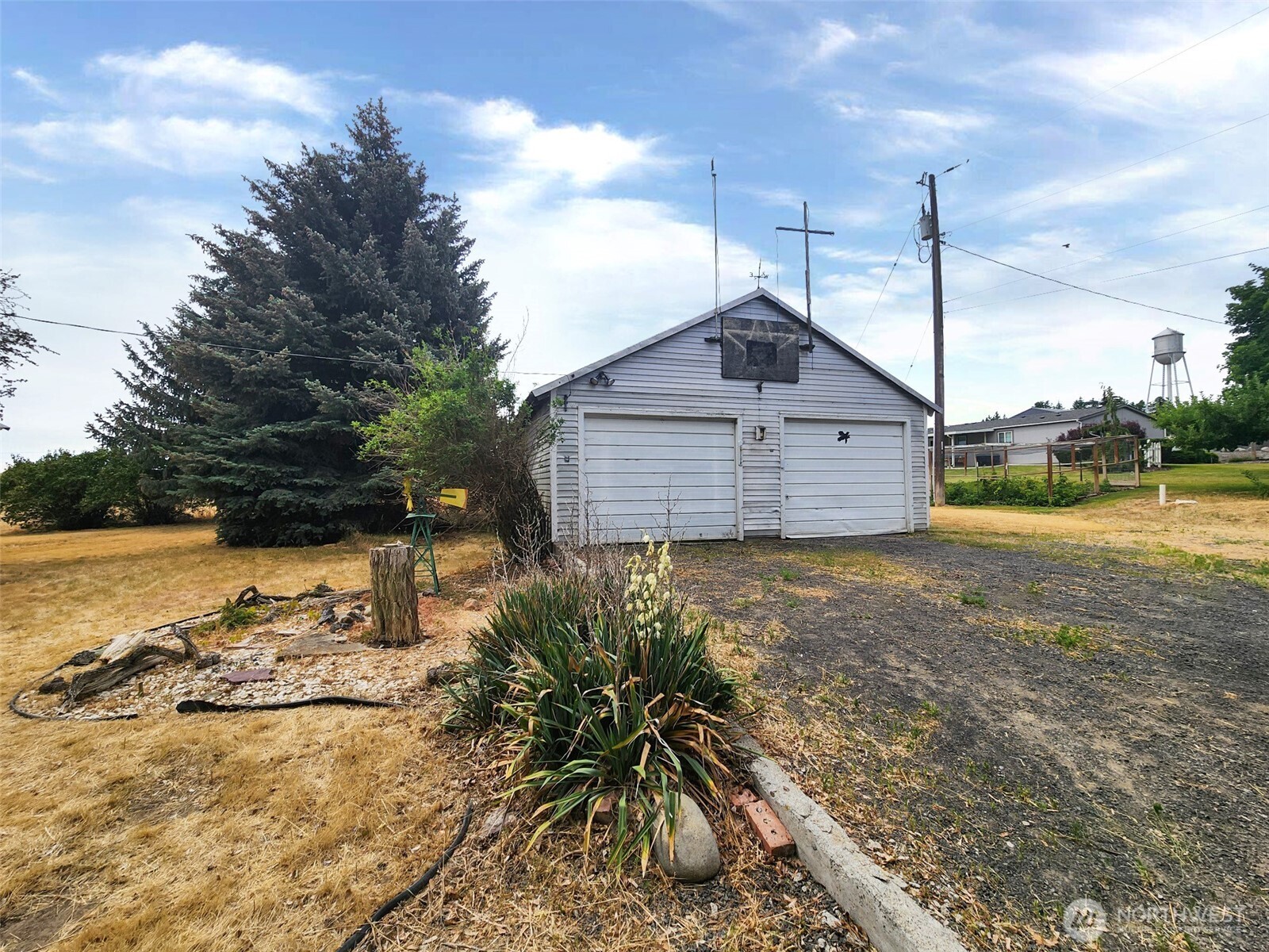103 W Oak Street Property Photo 14