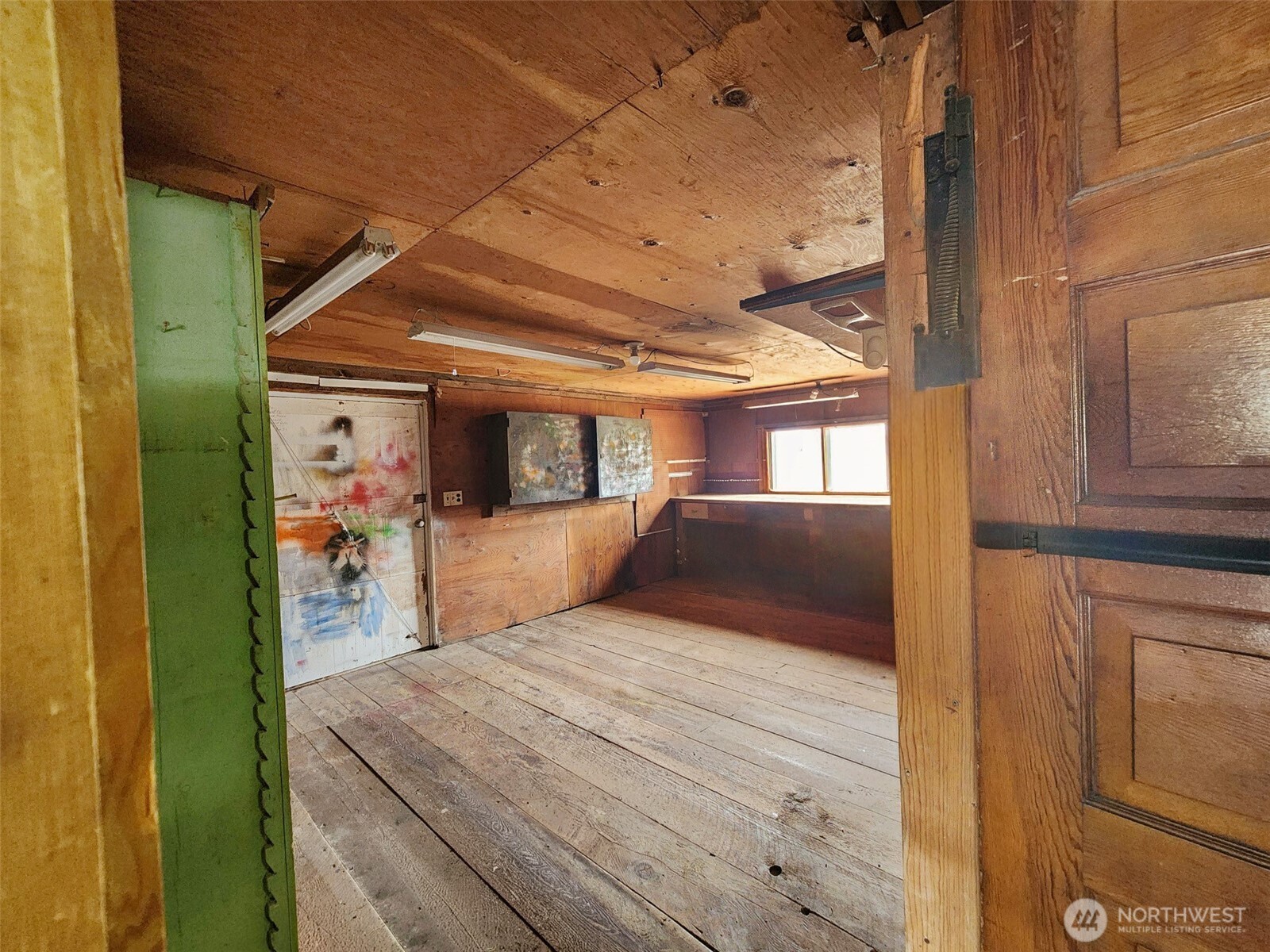103 W Oak Street Property Photo 16