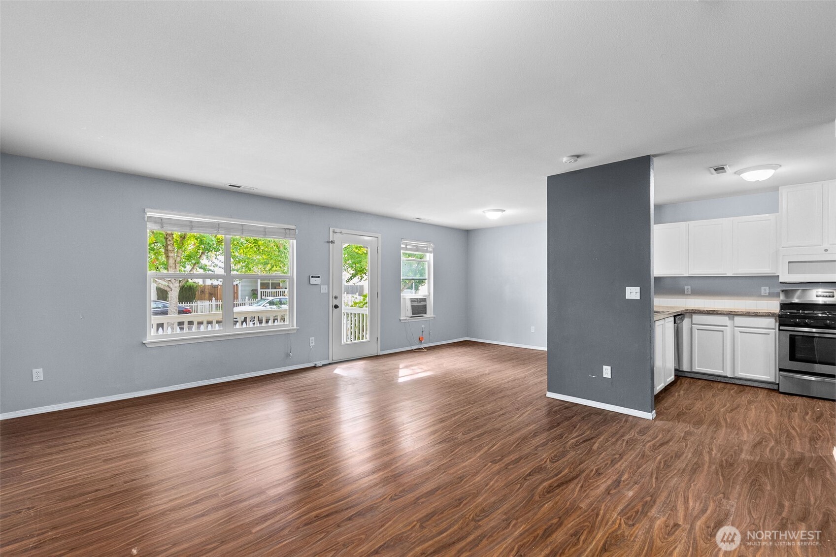 4836 42nd Lane Property Photo 10