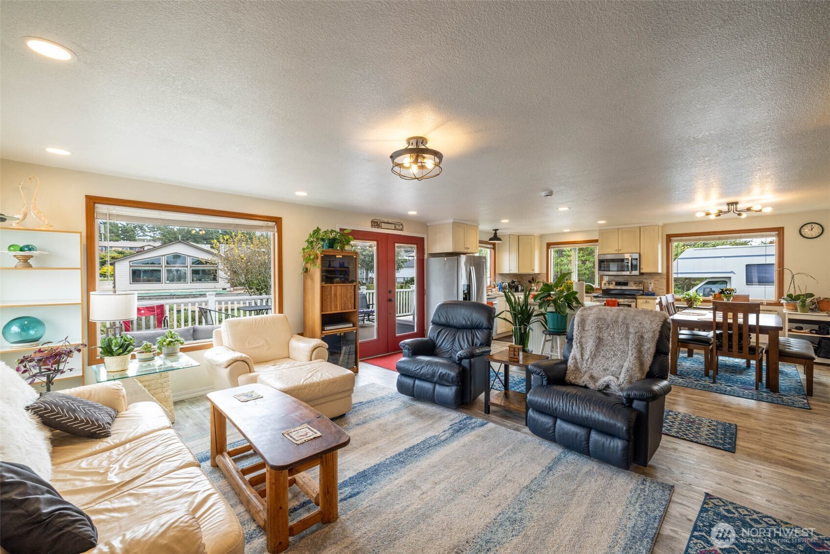 33018 G Place Property Photo 6