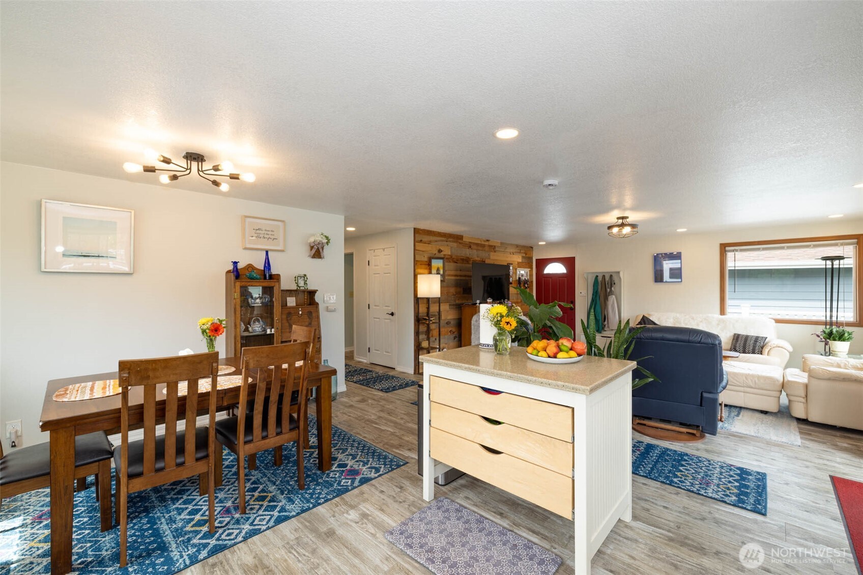 33018 G Place Property Photo 7