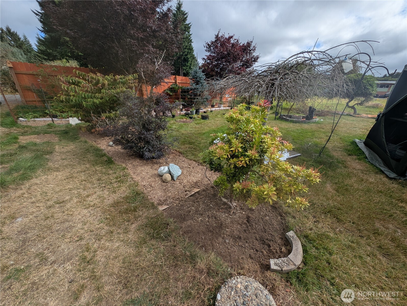 1186 E Wiley Street Property Photo 4