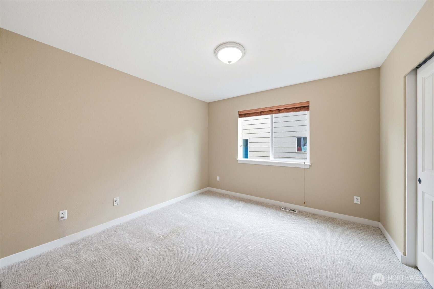 24750 Ne 3rd Place Property Photo 26
