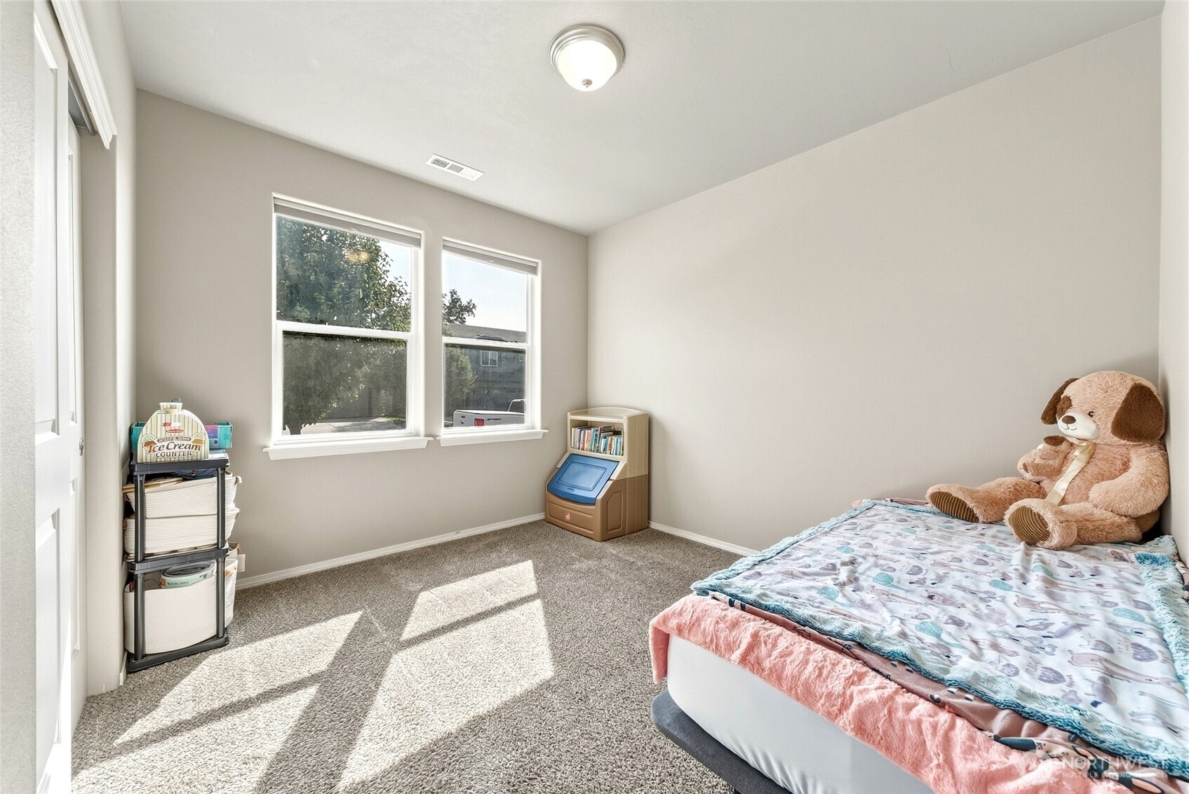 1172 Sw Julia Street Property Photo 4