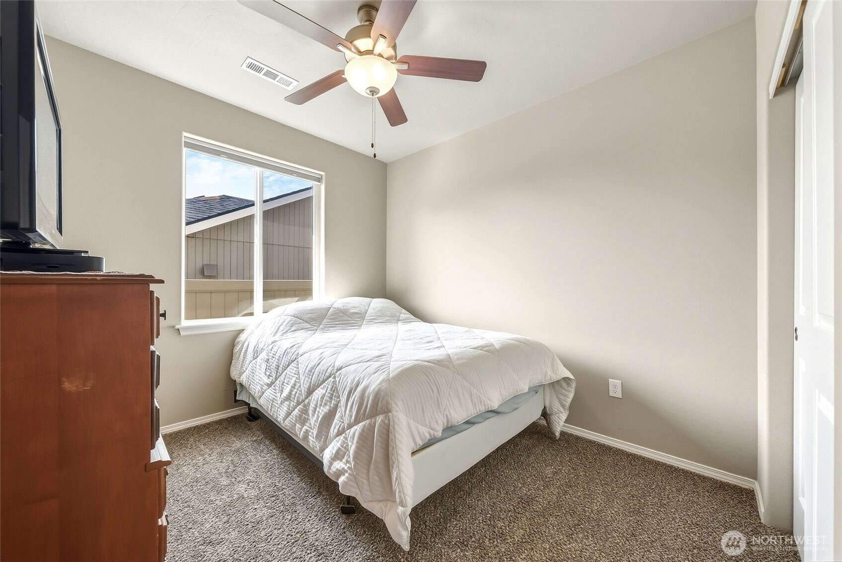 1172 Sw Julia Street Property Photo 8