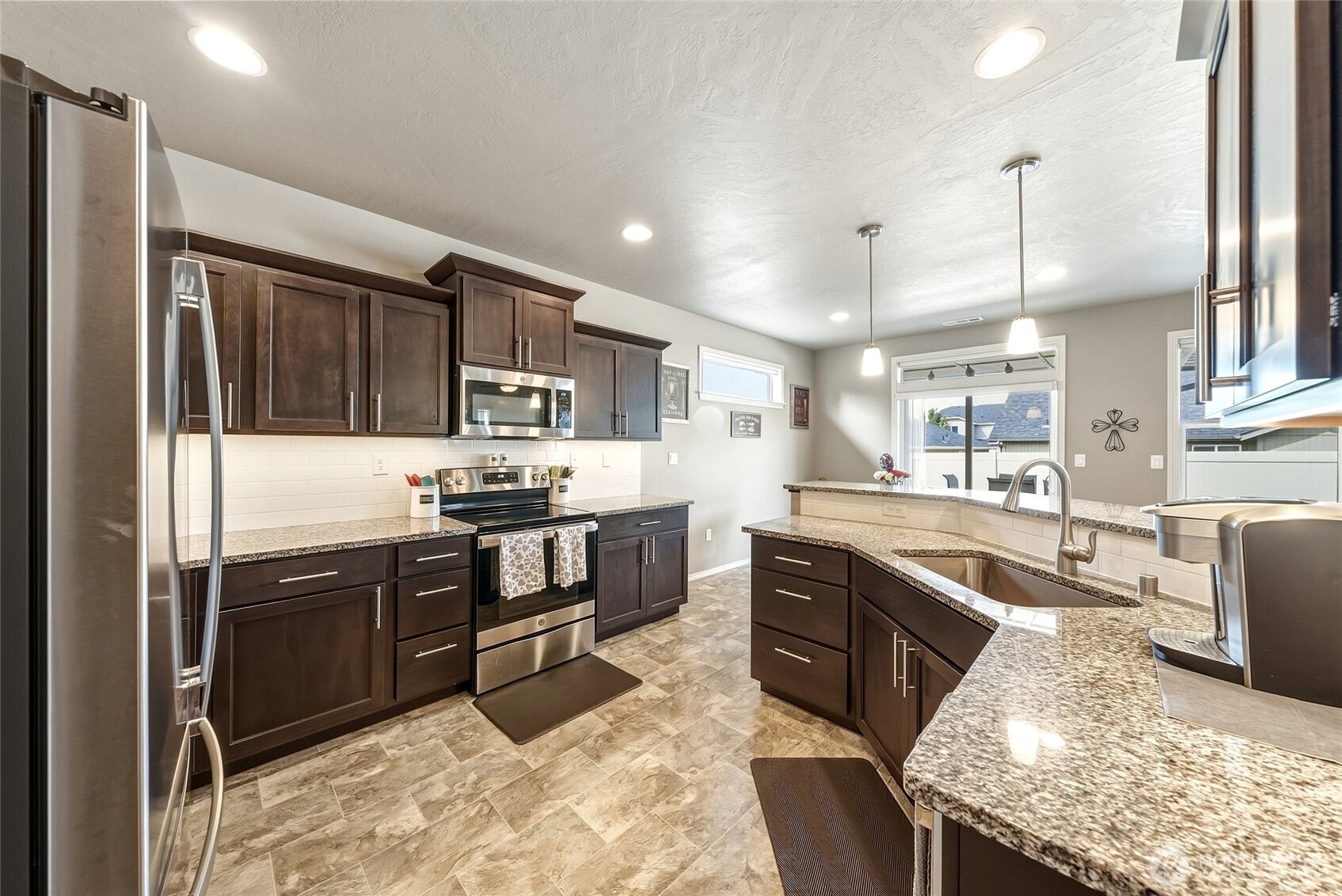 1172 Sw Julia Street Property Photo 12