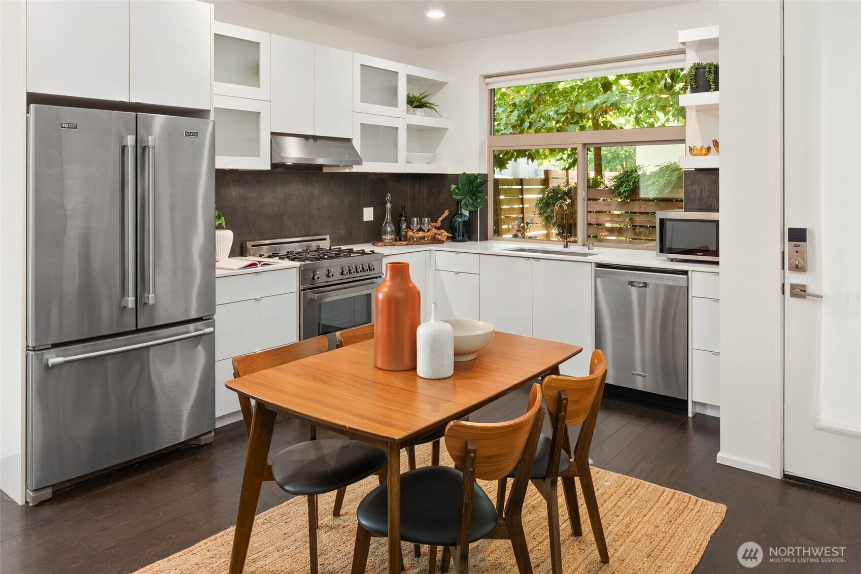 4112 Linden Avenue A Property Photo 10