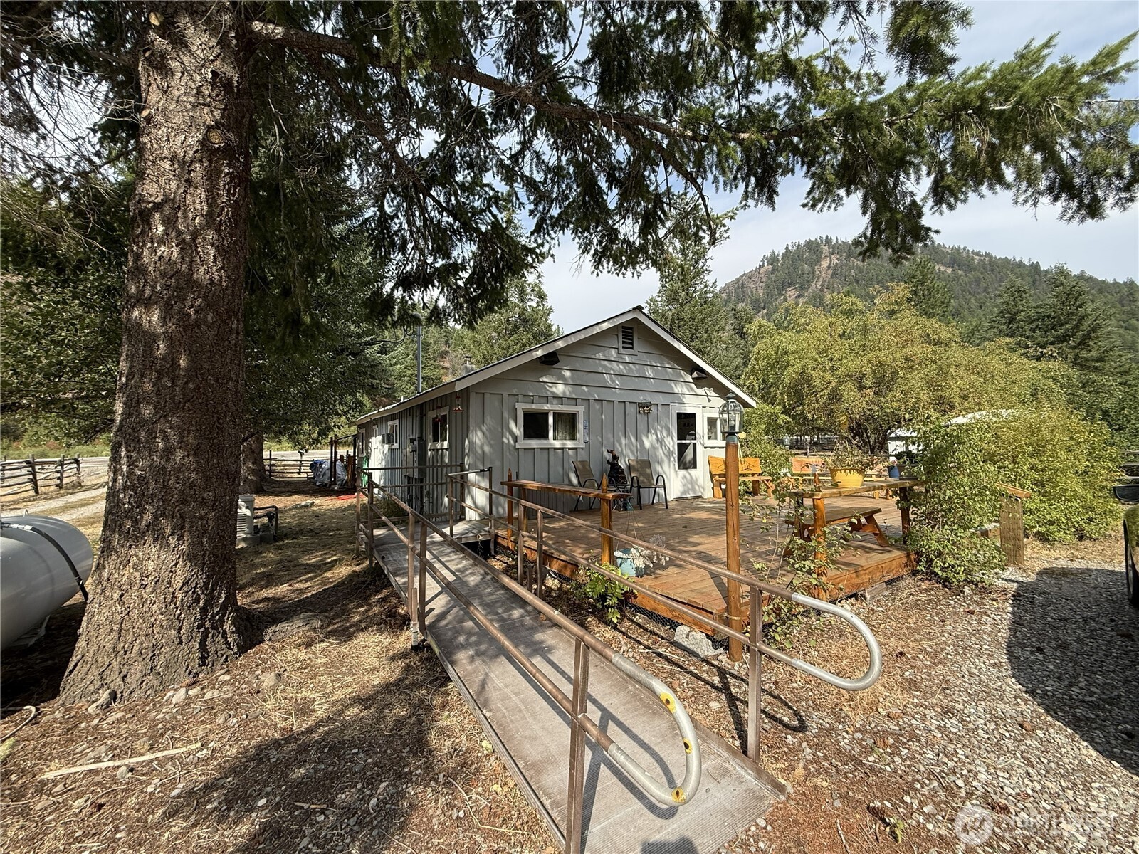 15316 Highway 21 Property Photo 1