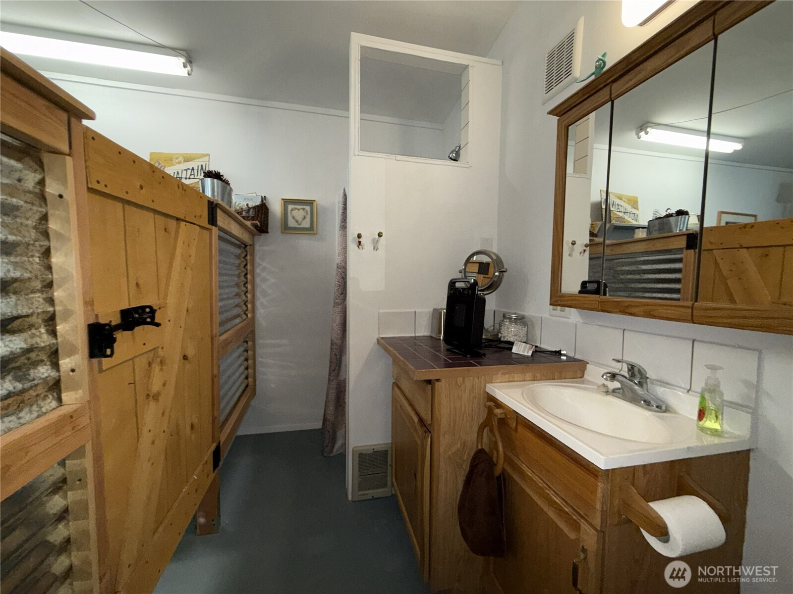15316 Highway 21 Property Photo 17