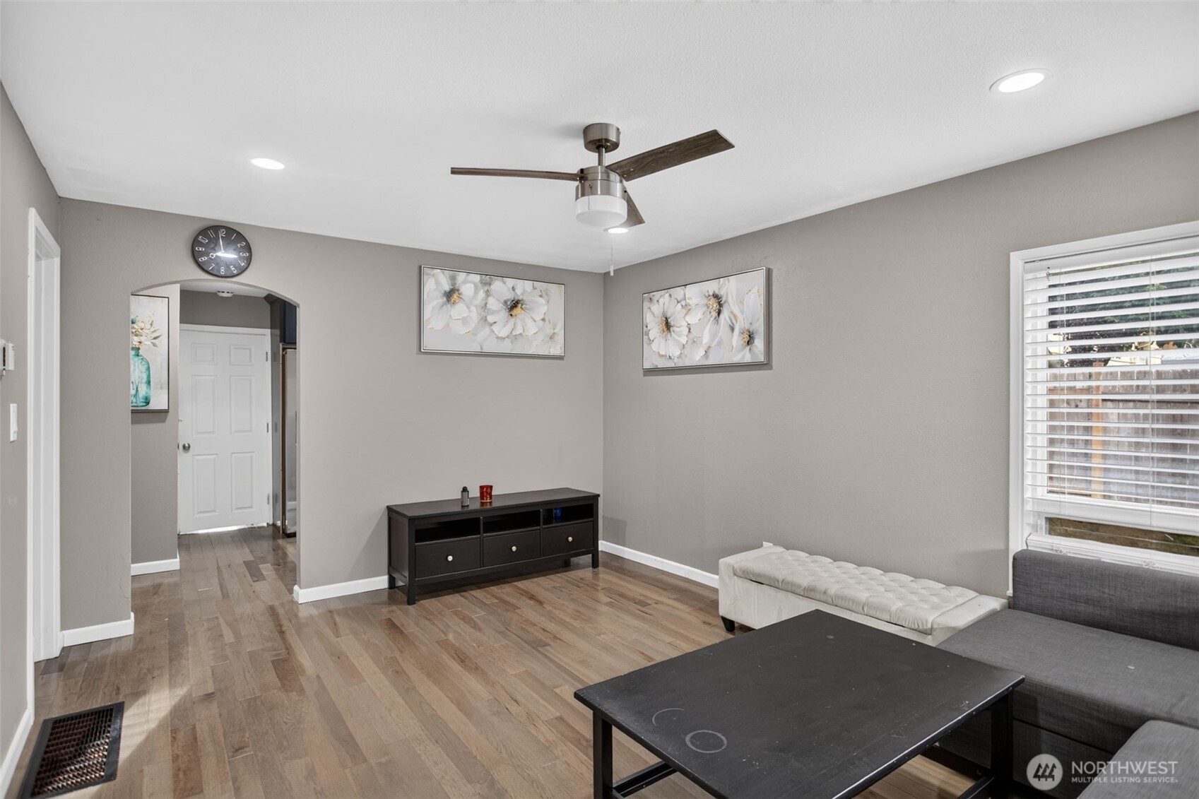 12809 4th Avenue Property Photo 5