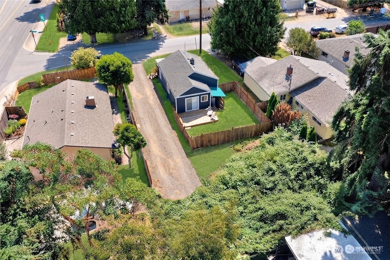 12809 4th Avenue Property Photo 18