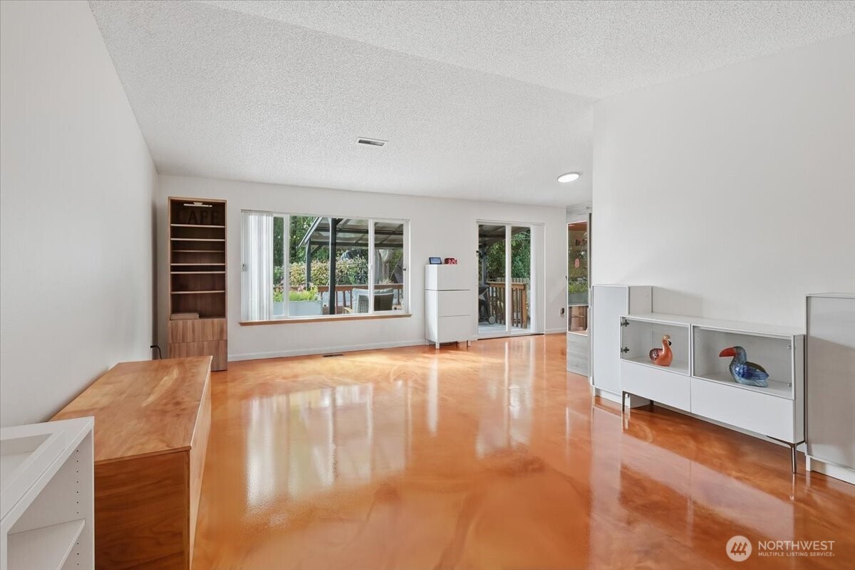 25813 117th Place Property Photo 3