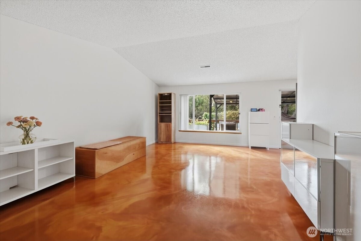 25813 117th Place Property Photo 4