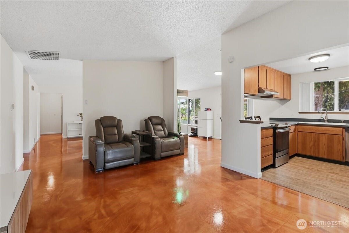 25813 117th Place Property Photo 12