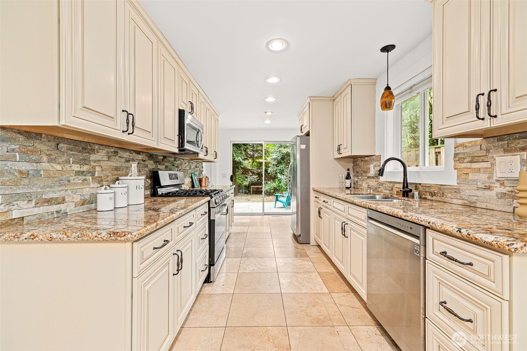 10758 Ashworth Avenue Property Photo 13