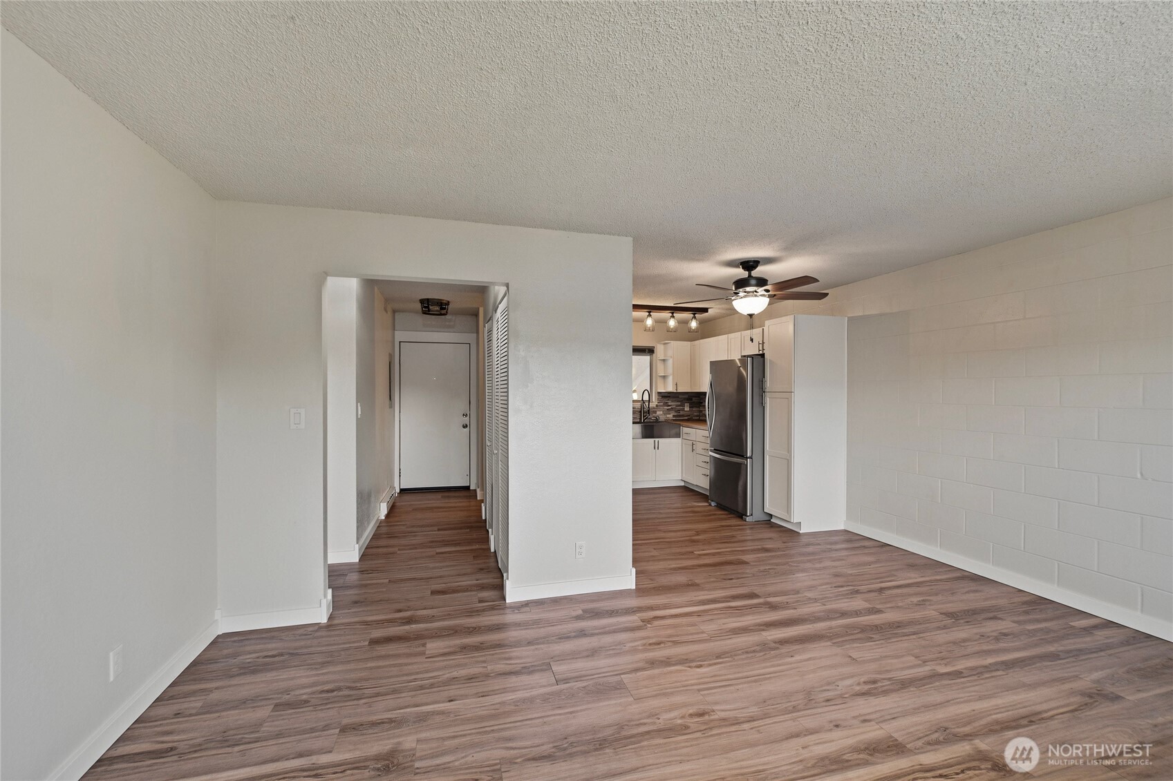 107 Schafer St 9b Property Photo 8