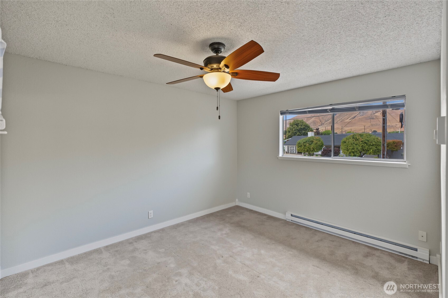 107 Schafer St 9b Property Photo 12