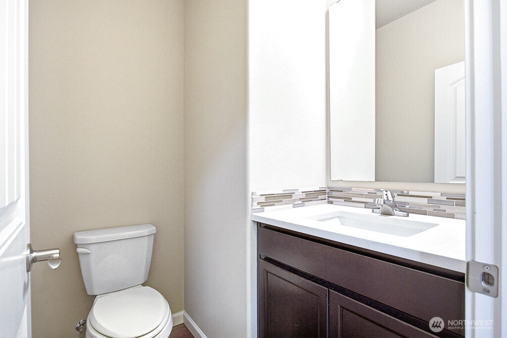 3795 Portside Drive Property Photo 9