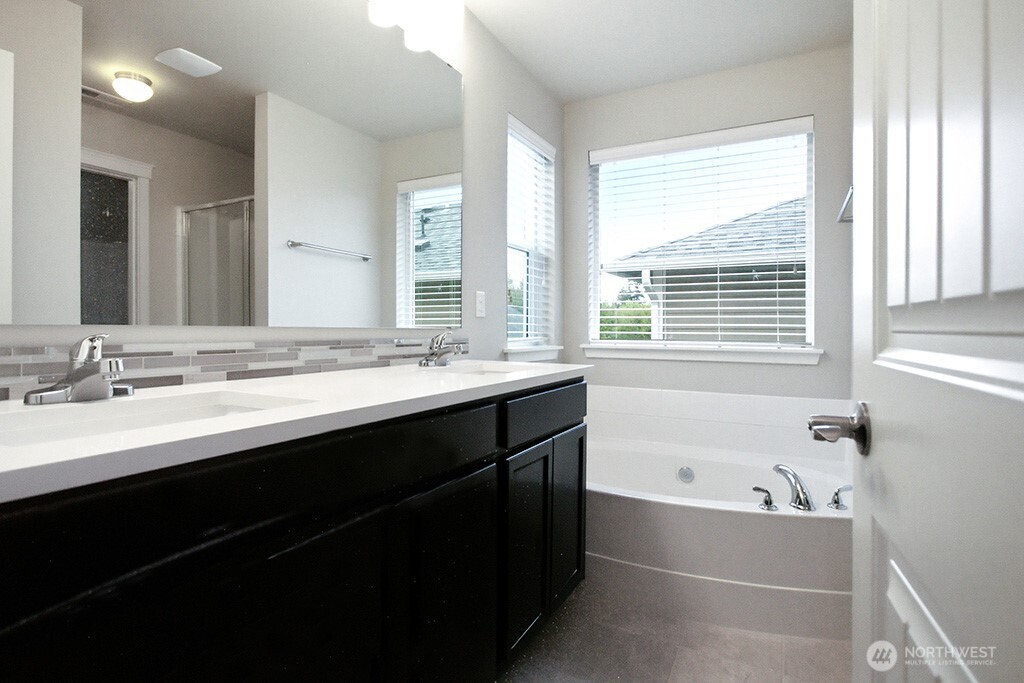 3795 Portside Drive Property Photo 10