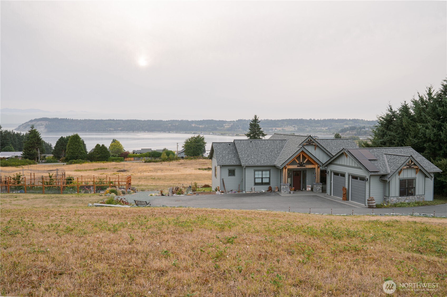 6182 Countner Court Property Photo 2