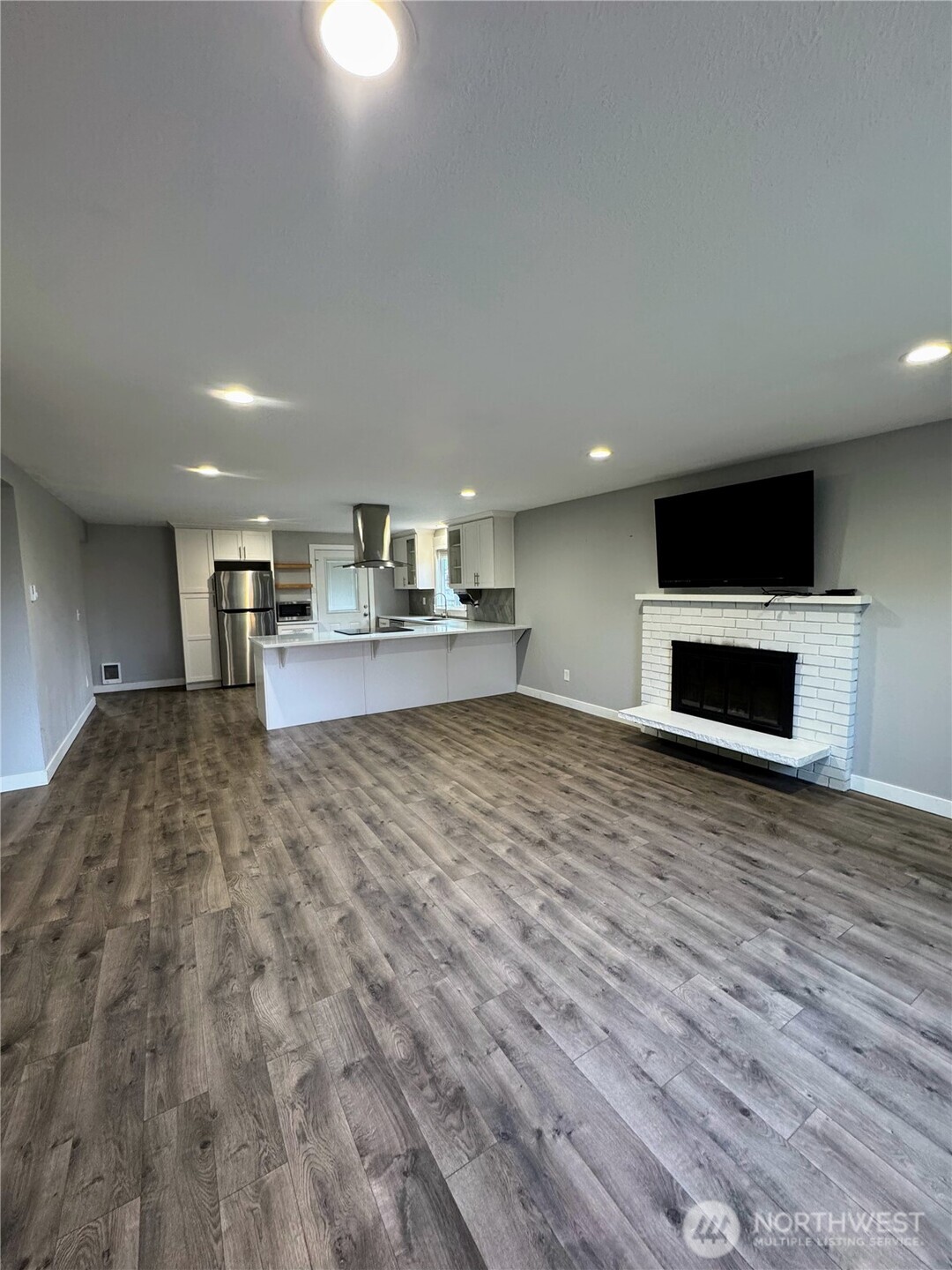 3316 N Villard Street Property Photo 3