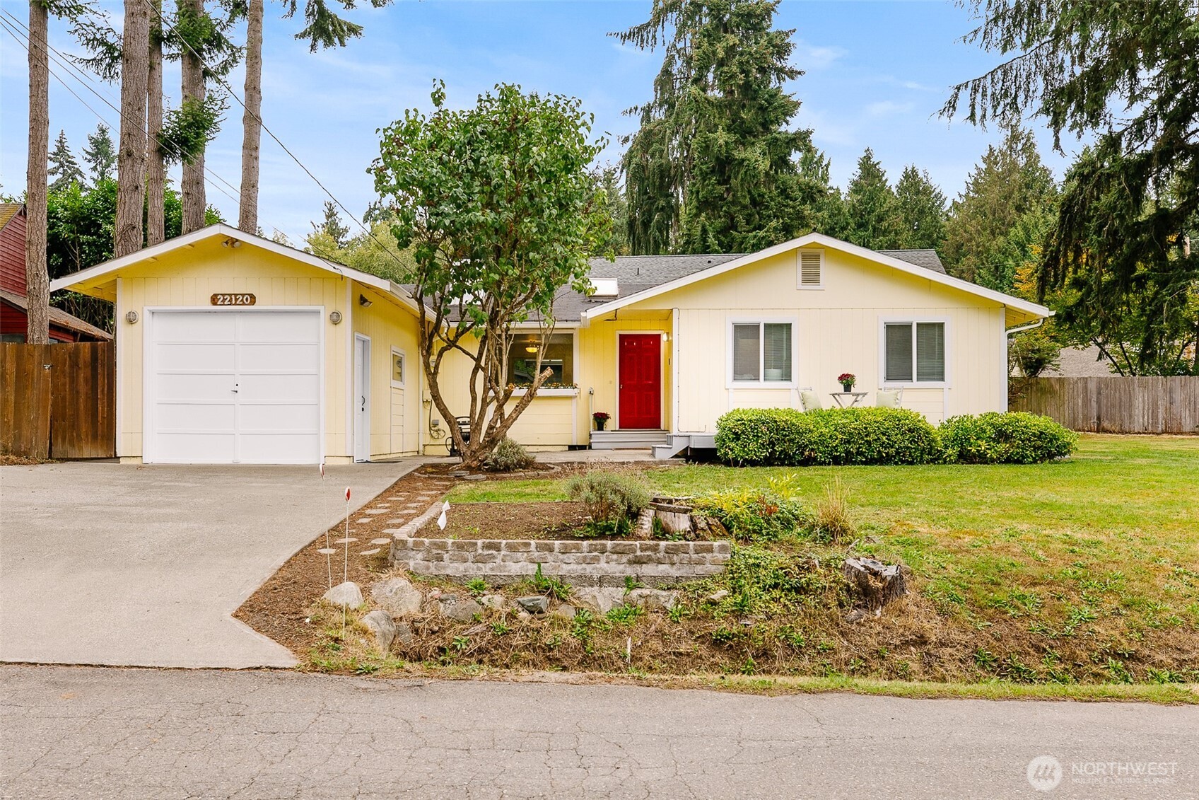 22120 Sea Vista Property Photo 3