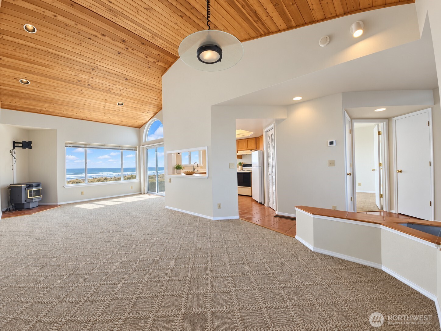 1499 Diamond Head Avenue 2 Property Photo 5