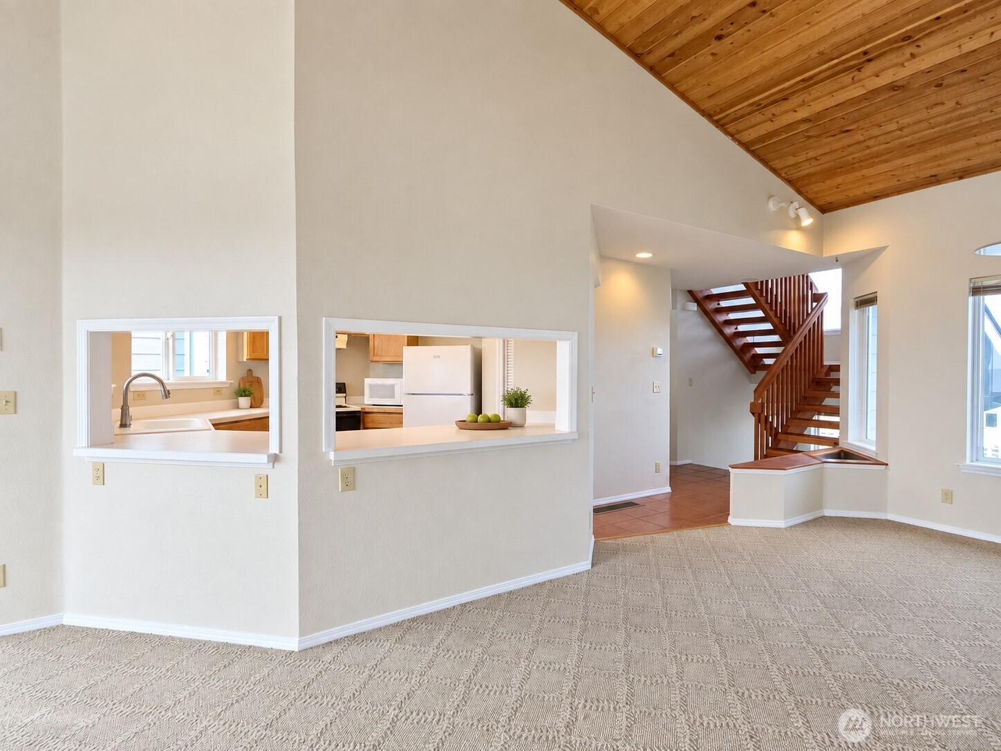 1499 Diamond Head Avenue 2 Property Photo 12