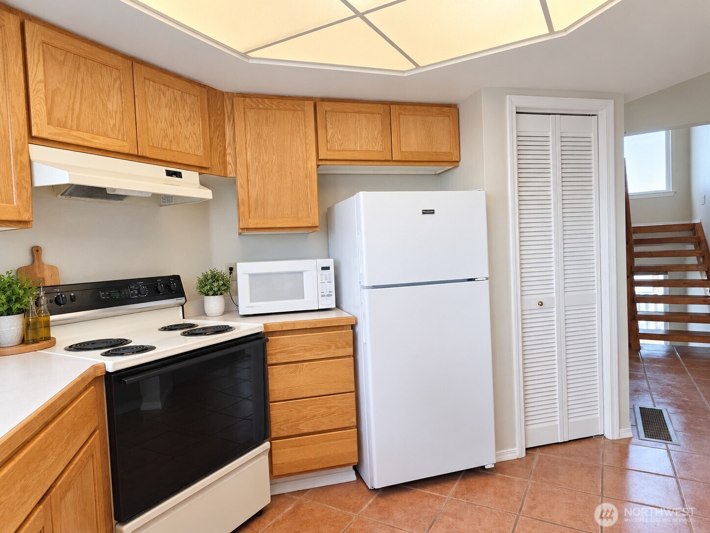 1499 Diamond Head Avenue 2 Property Photo 16