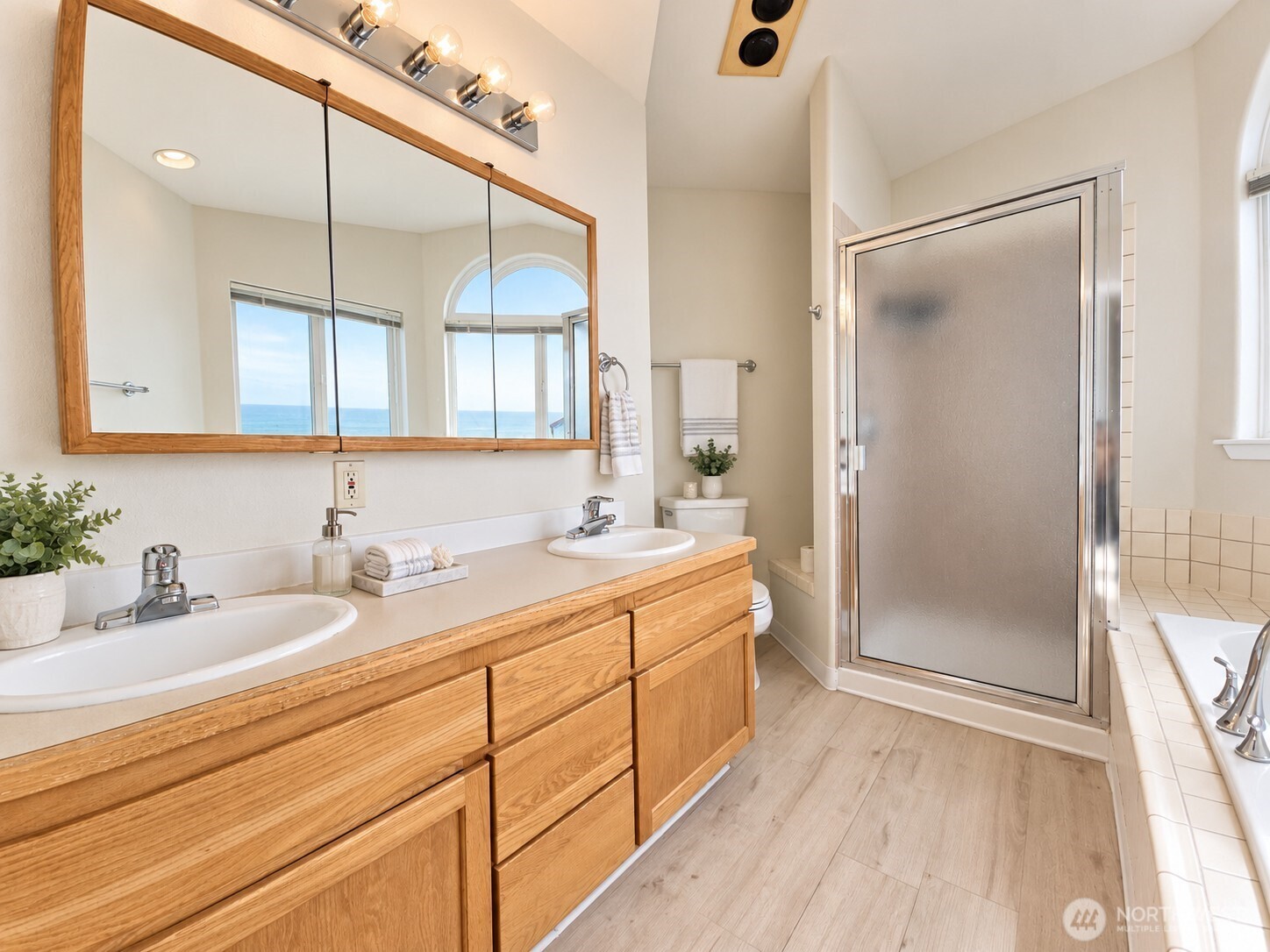1499 Diamond Head Avenue 2 Property Photo 26