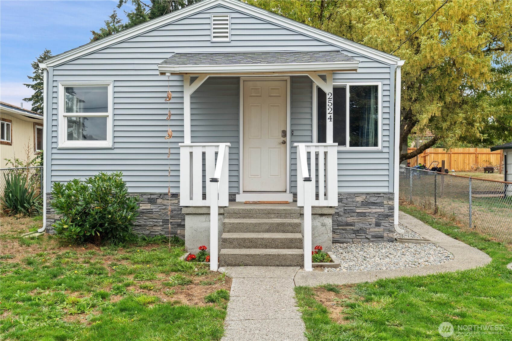 2524 Barnett Street Property Photo 1
