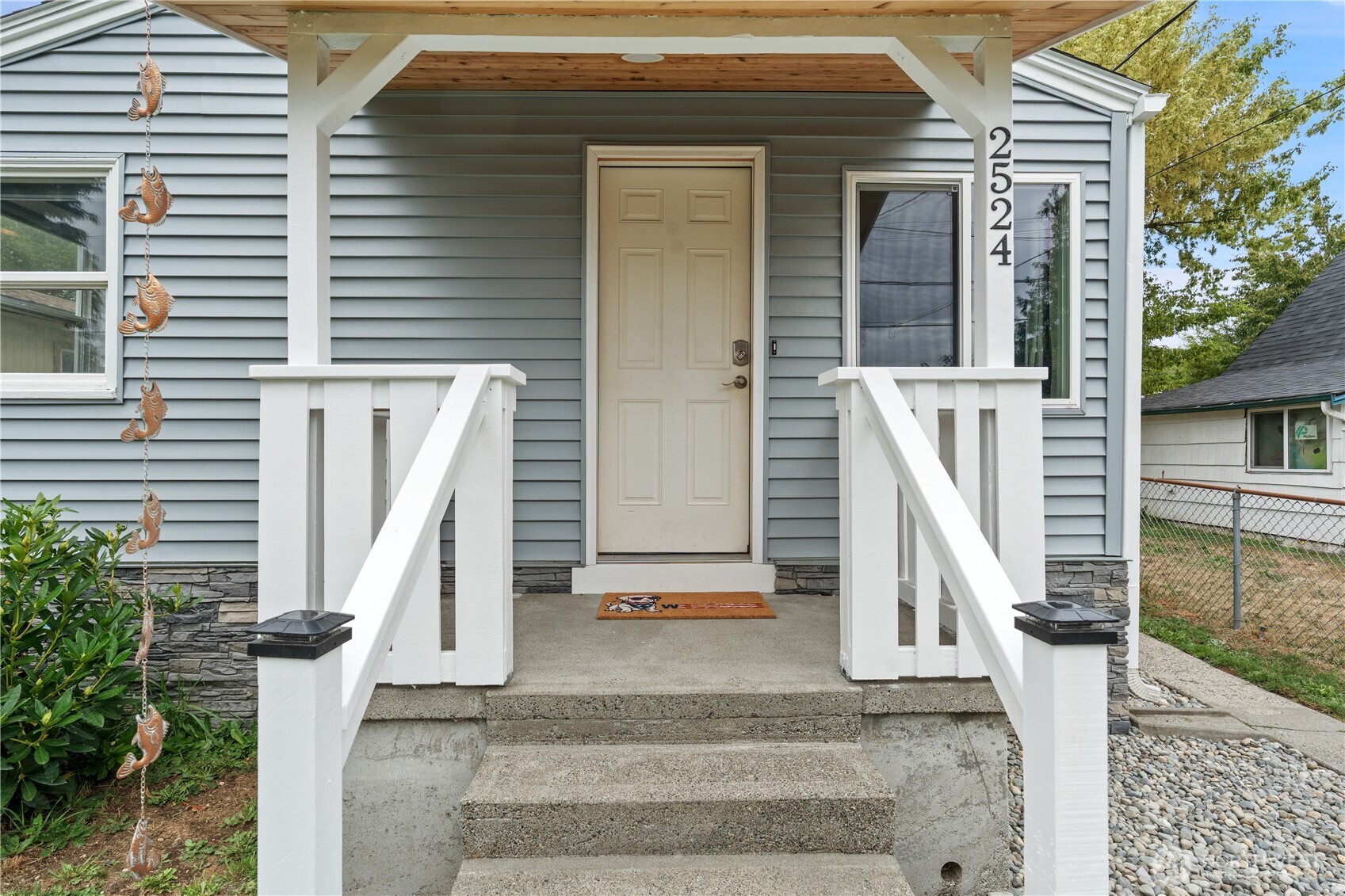 2524 Barnett Street Property Photo 2