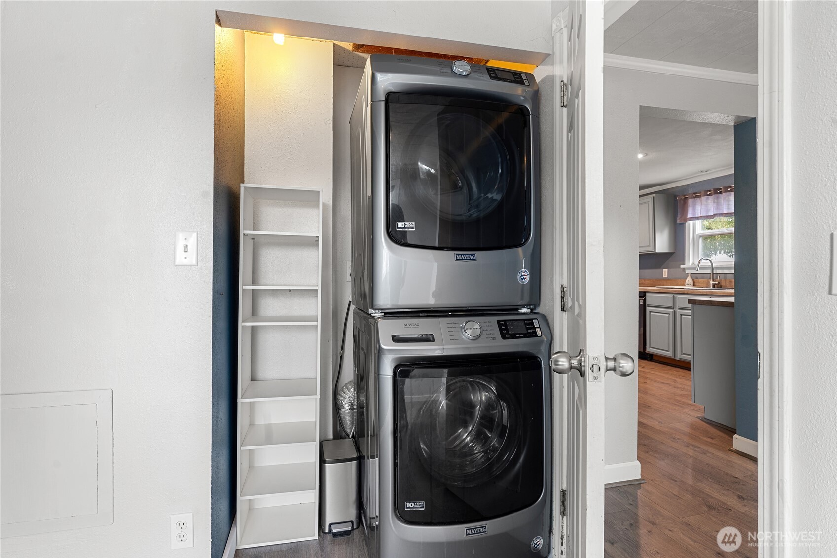 2524 Barnett Street Property Photo 18