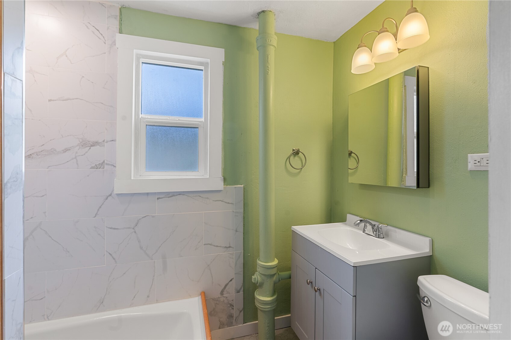2524 Barnett Street Property Photo 22