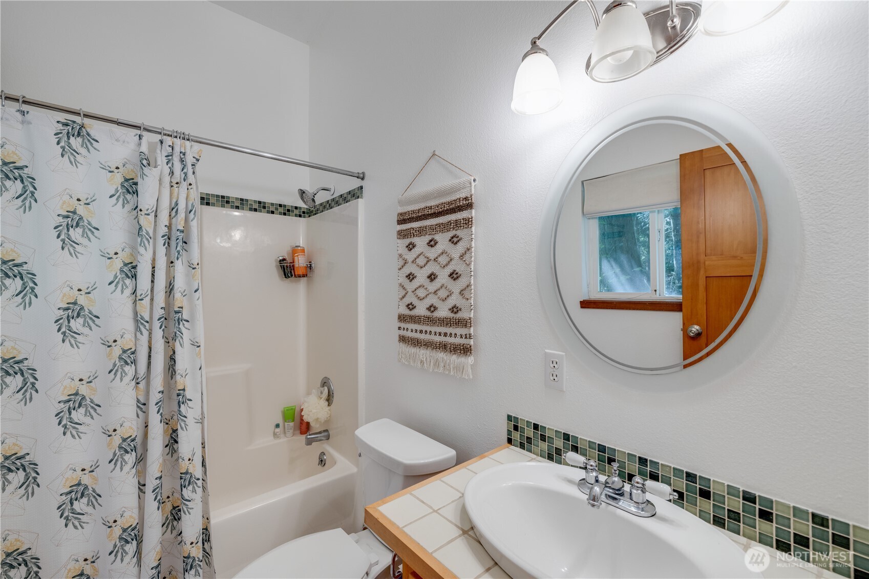 7537 Canyon View Drive Property Photo 17